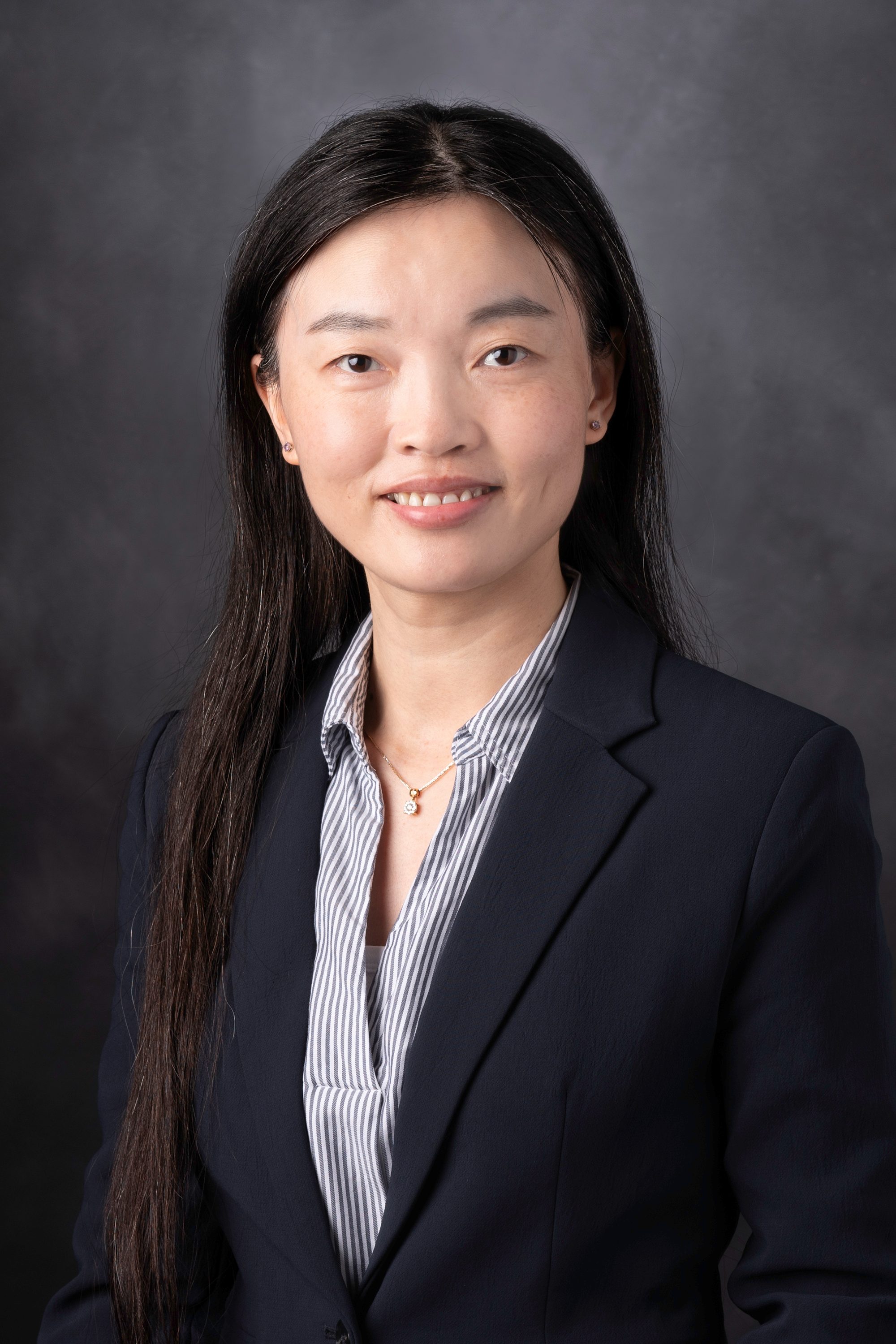 Lingzhi Hong Image