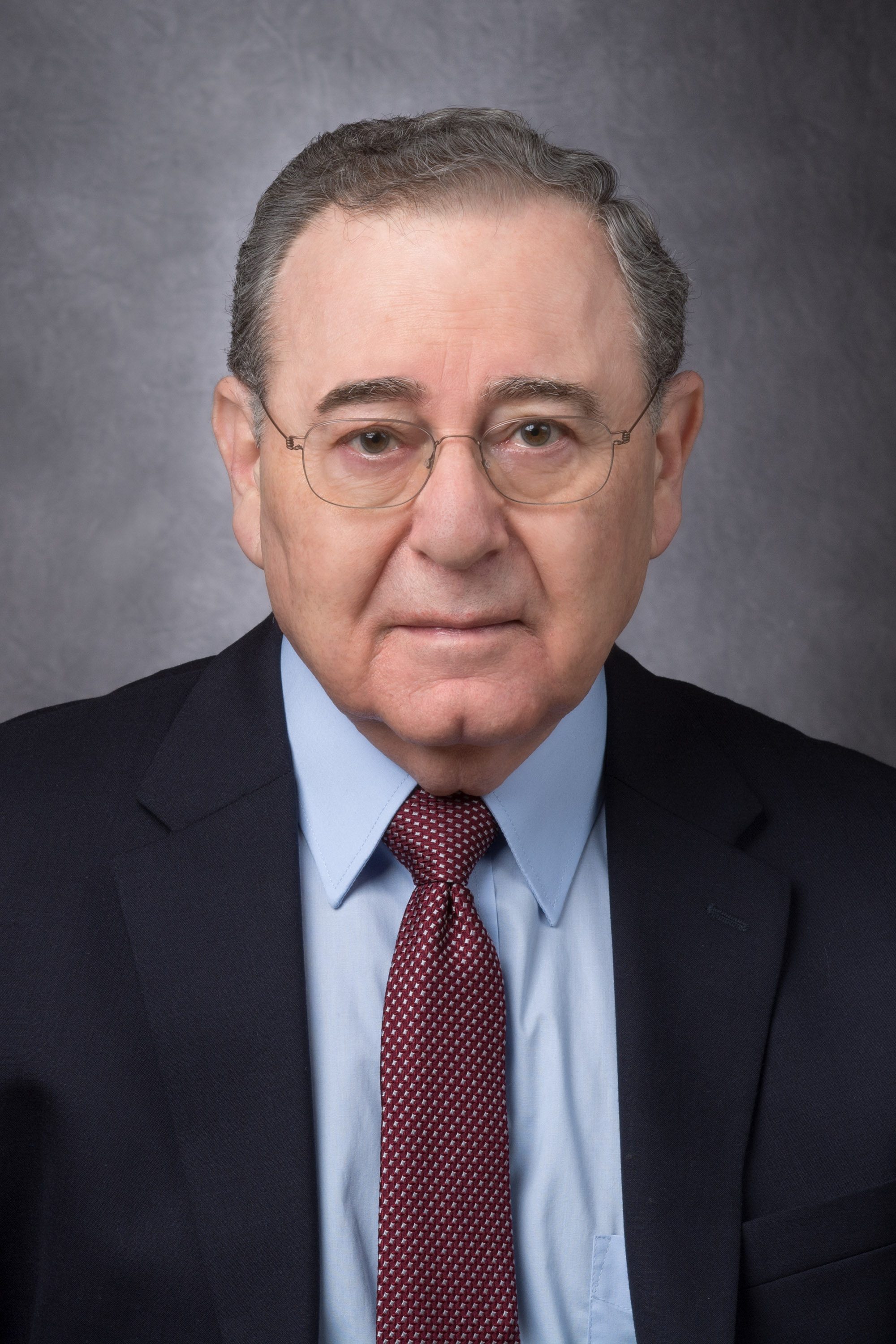 Zeev Estrov Image